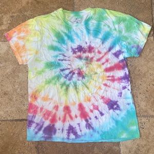tye dye rainbow shirt size L